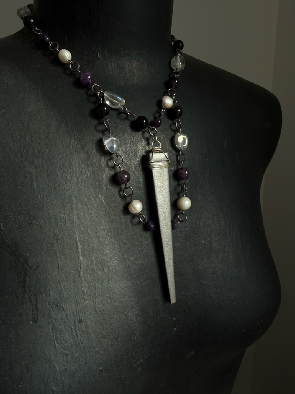 Pearl quartz Amethyst Pendant Necklace with coffin nail jewelry gothic necklace - Picture 4 of 10